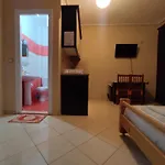 Redstone Apartment