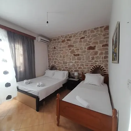 Redstone Apartment